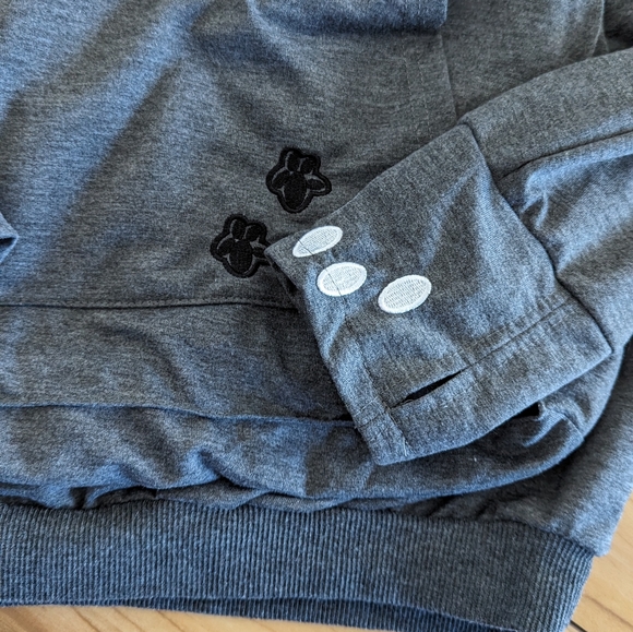 Cat Carrying Hoodie [M] - Picture 5 of 7